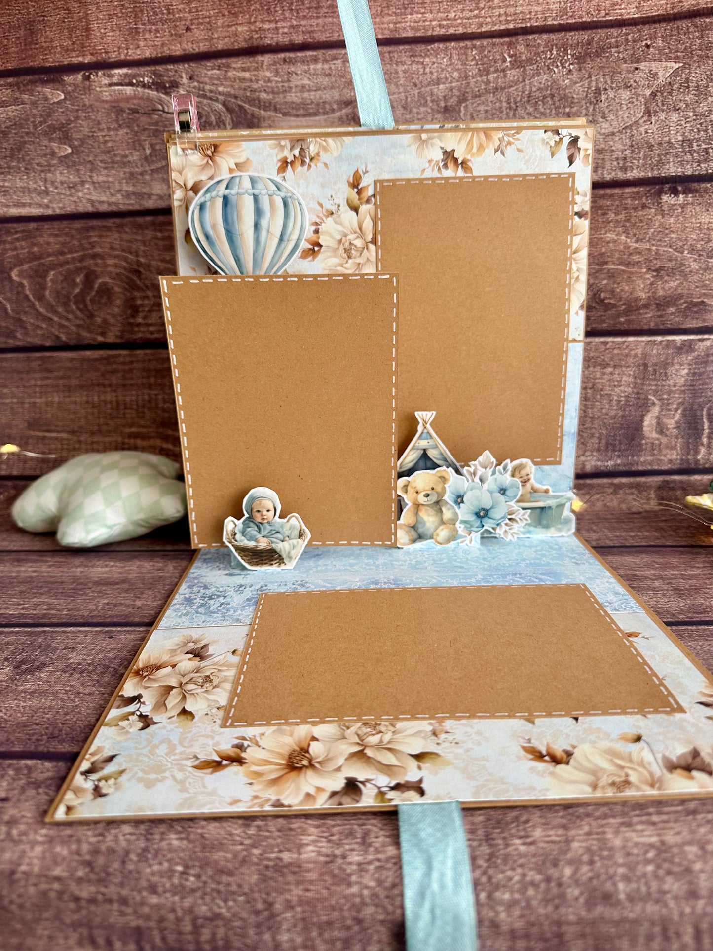 Livre photo pop-up " Boy and toy"